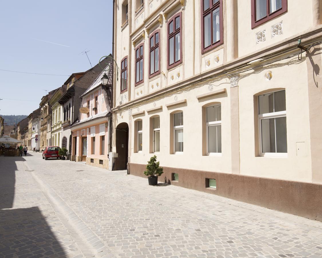 Sunny Old Town Apartment Braşov Exterior foto